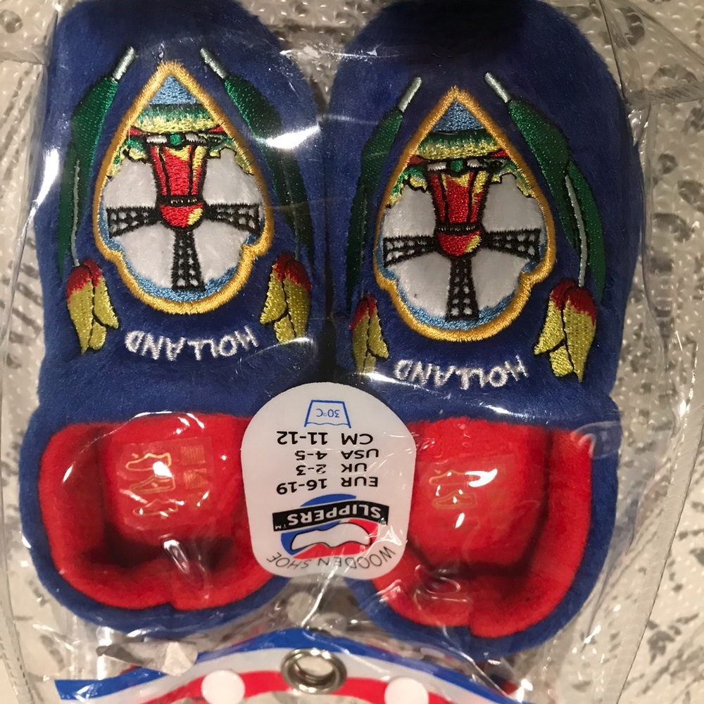 New‼️Baby Holland  slippers 4/5